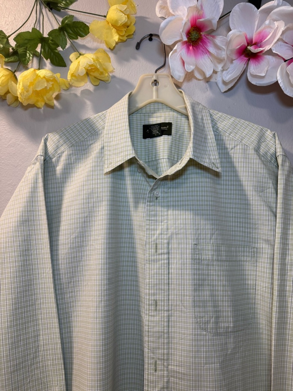 Eddie Bauer Light Green Plaid Long-Sleeve Shirt - Picture 2 of 12